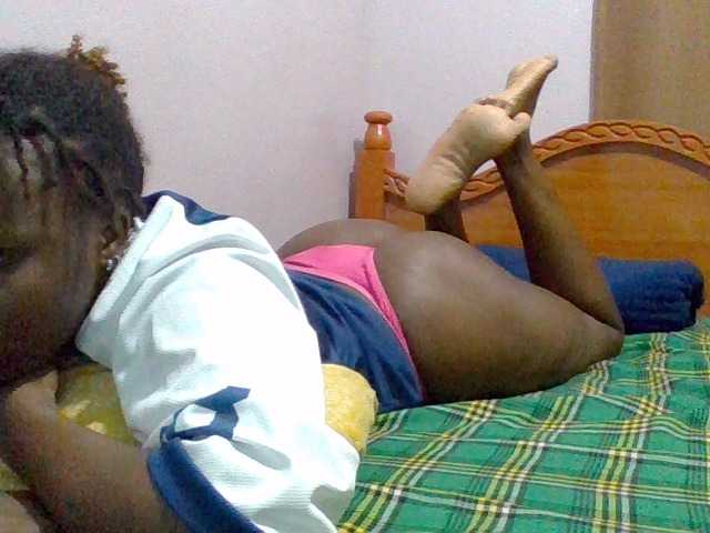 cutelizah's BongaCams show and profile