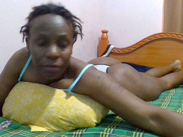 cutelizah's BongaCams show and profile