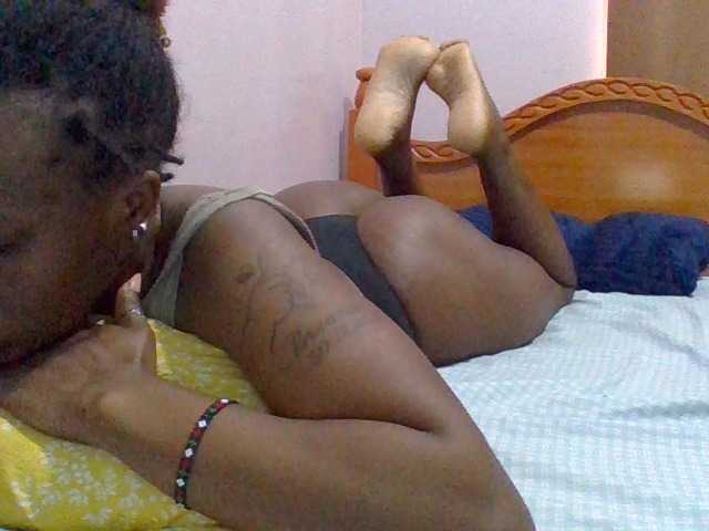 cutelizah's BongaCams show and profile