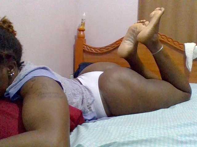 cutelizah's BongaCams show and profile