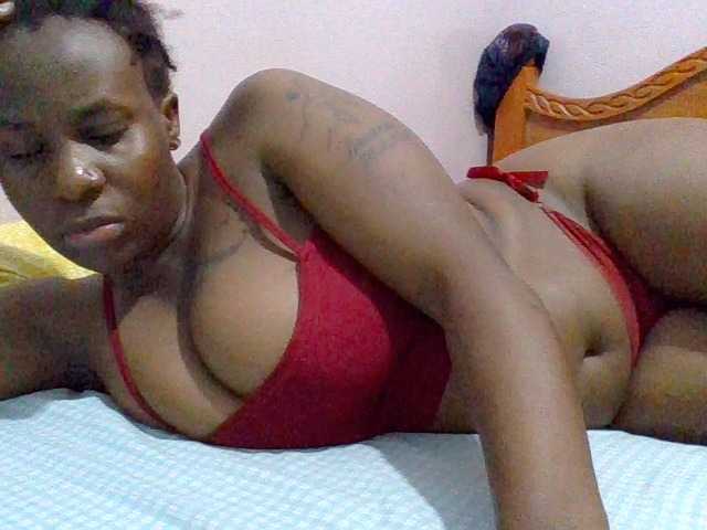 cutelizah's BongaCams show and profile