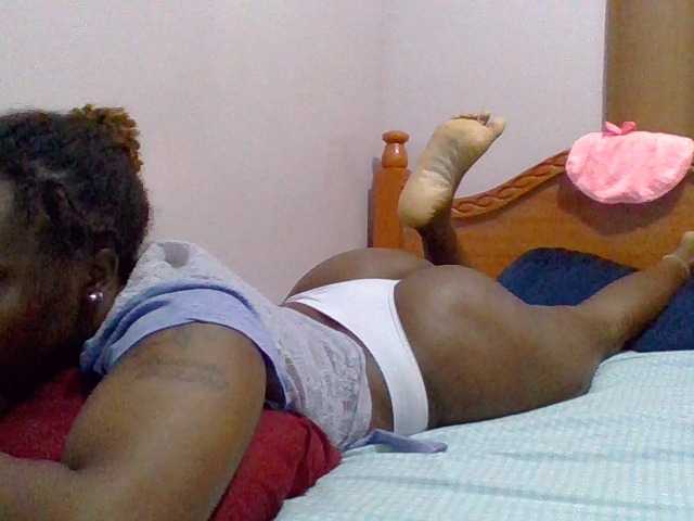 cutelizah's BongaCams show and profile