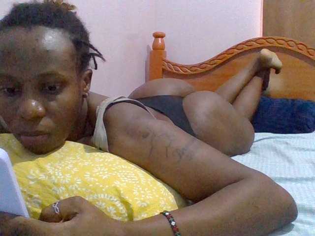 cutelizah's BongaCams show and profile