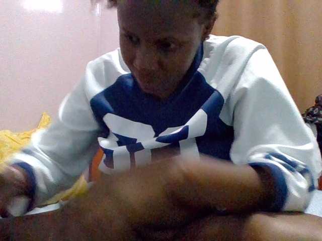 cutelizah's BongaCams show and profile