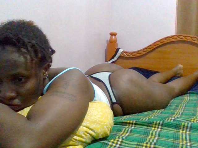 cutelizah's BongaCams show and profile