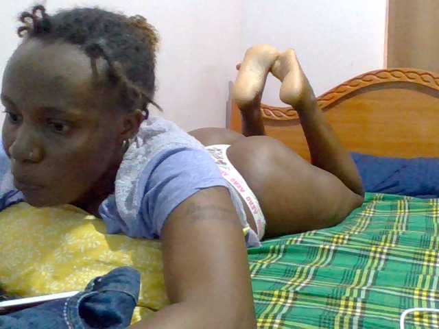 cutelizah's BongaCams show and profile