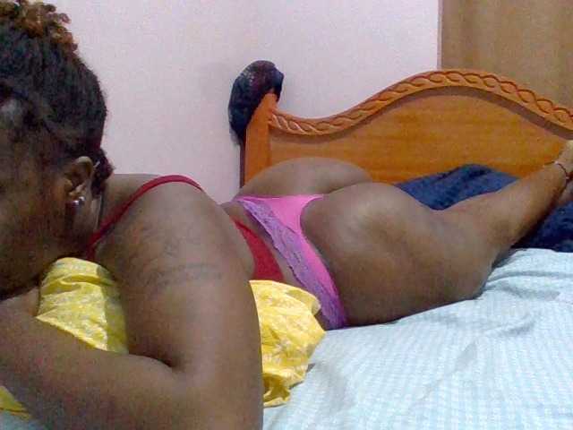 cutelizah's BongaCams show and profile