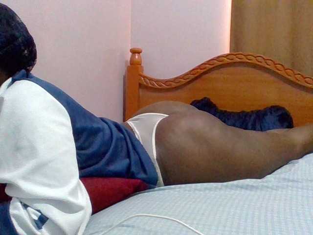 cutelizah's BongaCams show and profile