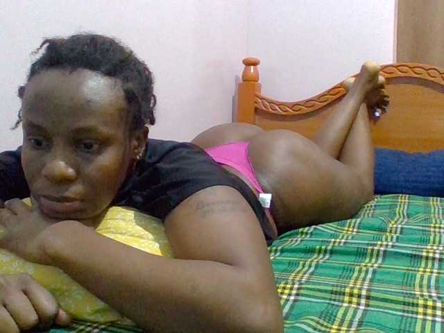 cutelizah's BongaCams show and profile