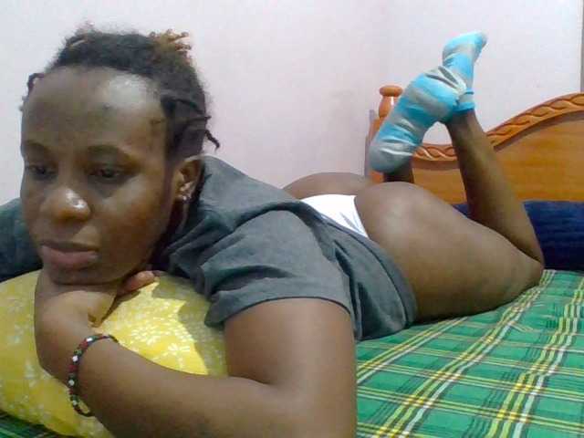 cutelizah's BongaCams show and profile