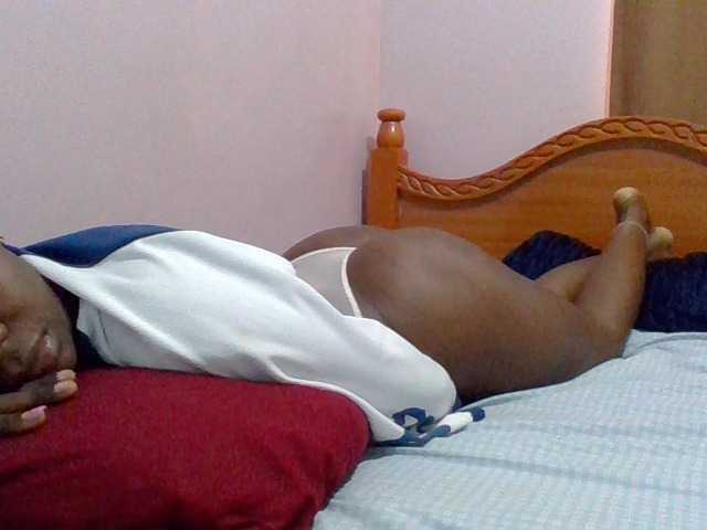 cutelizah's BongaCams show and profile