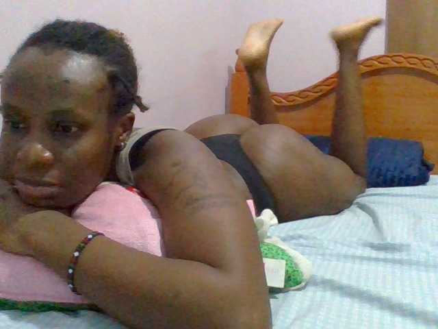 cutelizah's BongaCams show and profile