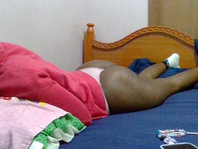 cutelizah's BongaCams show and profile