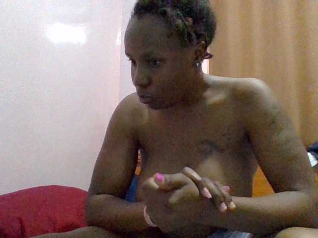 cutelizah's BongaCams show and profile