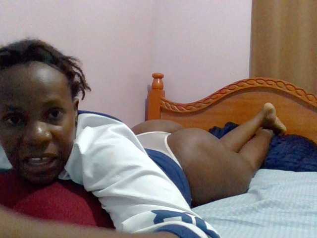 cutelizah's BongaCams show and profile