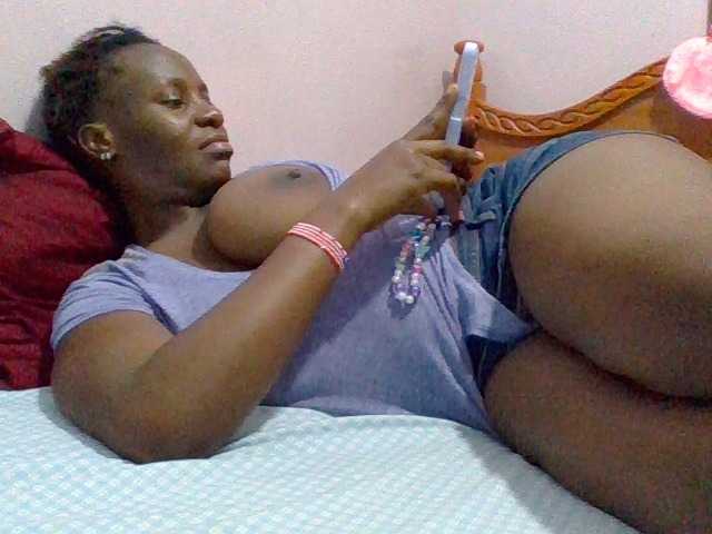 cutelizah's BongaCams show and profile