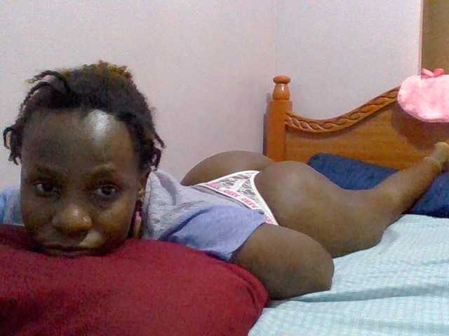 cutelizah's BongaCams show and profile