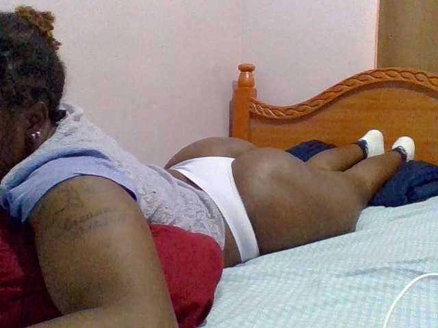 cutelizah's BongaCams show and profile