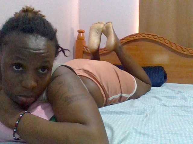 cutelizah's BongaCams show and profile