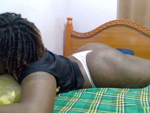 cutelizah's BongaCams show and profile