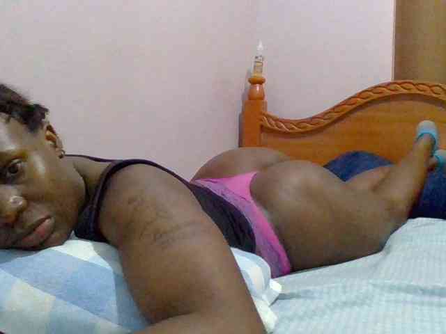 cutelizah Live Webcam on BongaCams