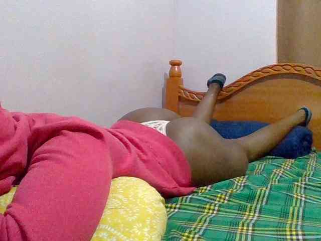 cutelizah Live Webcam on BongaCams