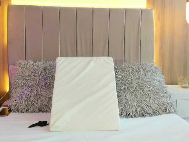 AstraBelova's BongaCams show and profile