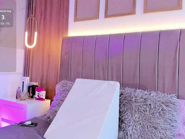 AstraBelova's BongaCams show and profile