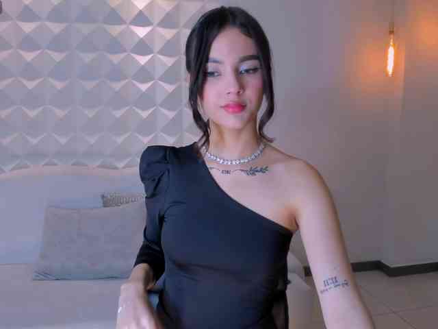 CarolineEvans webcam