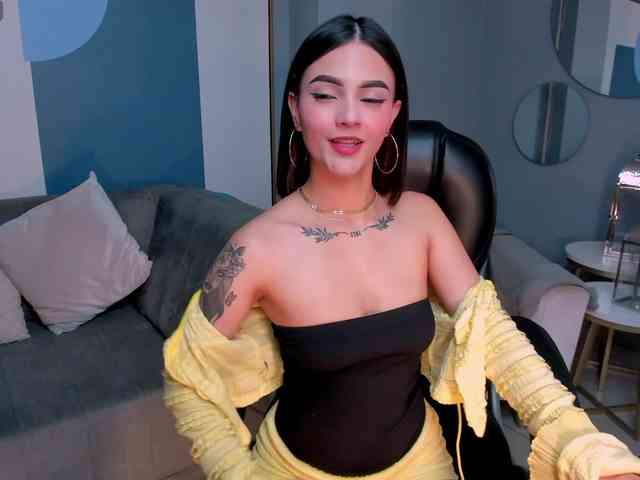 CarolineEvans webcam