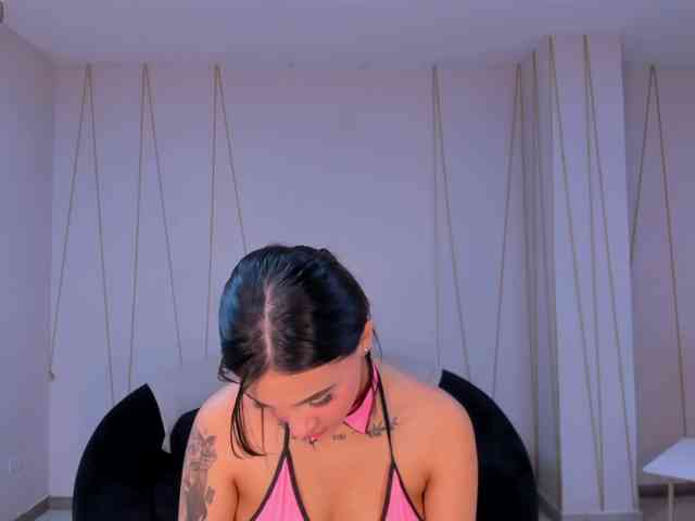 CarolineEvans webcam