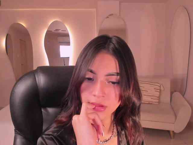 CarolineEvans webcam