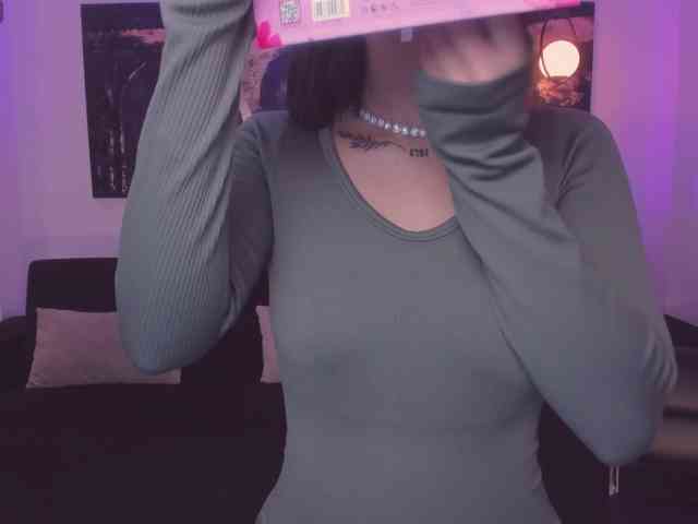 CarolineEvans webcam