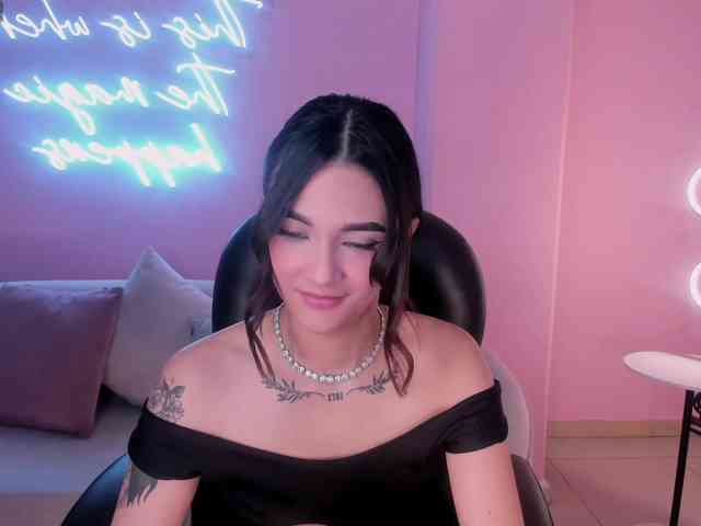 CarolineEvans webcam