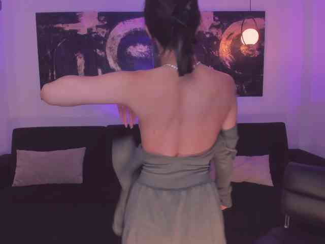 CarolineEvans webcam