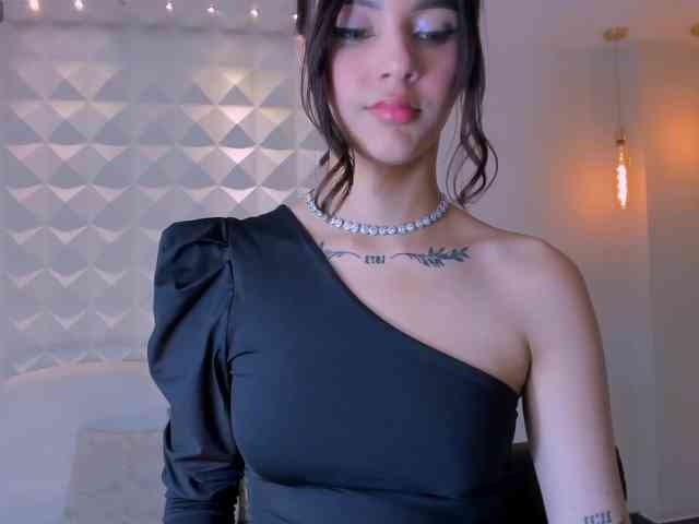 CarolineEvans webcam