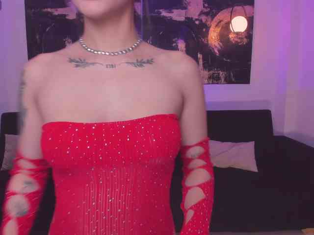 CarolineEvans webcam