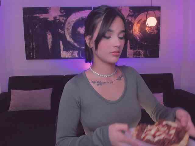 CarolineEvans webcam