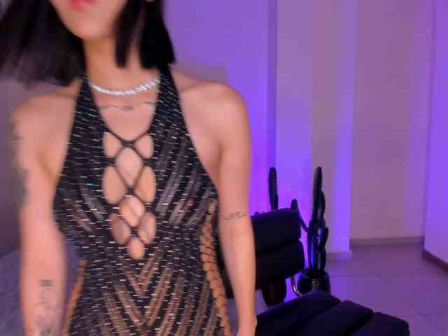 CarolineEvans webcam