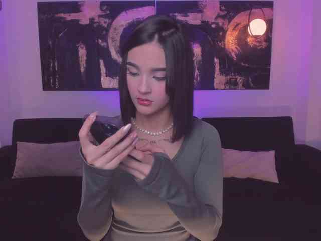 CarolineEvans webcam