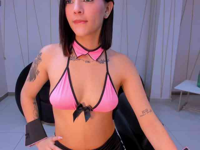 CarolineEvans webcam