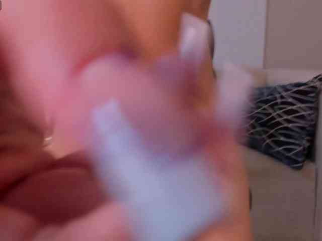 CarolineEvans webcam