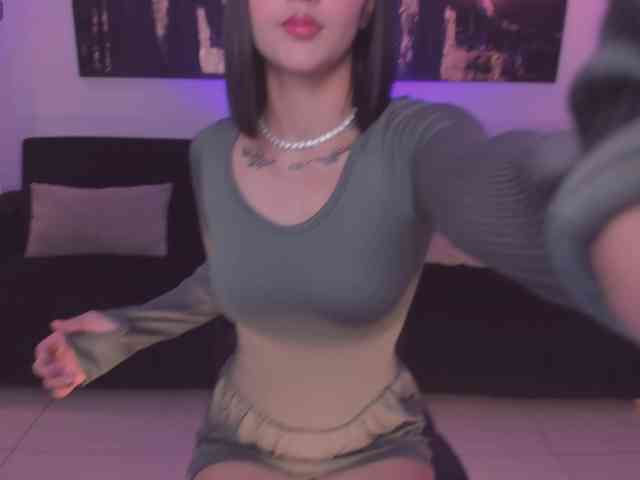 CarolineEvans webcam