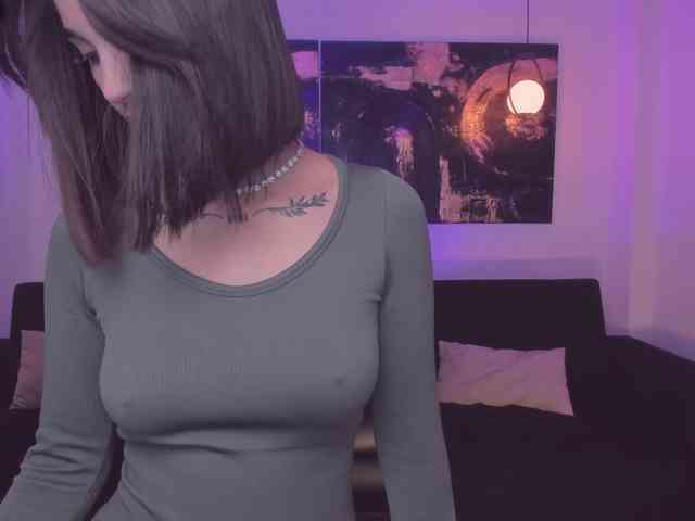 CarolineEvans webcam