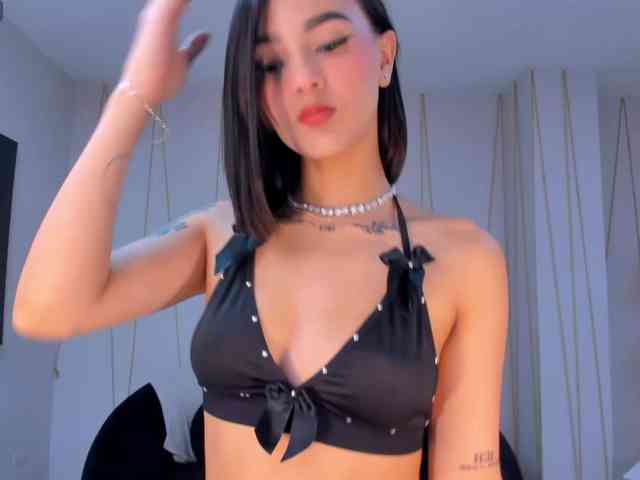 CarolineEvans webcam