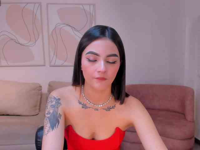 CarolineEvans webcam