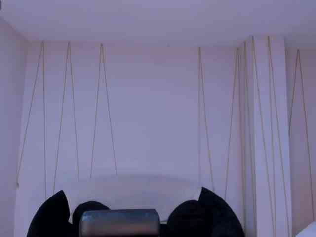 CarolineEvans webcam