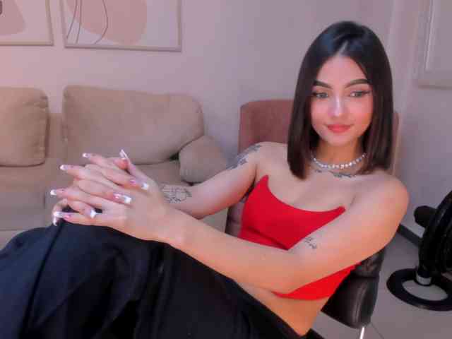 CarolineEvans webcam