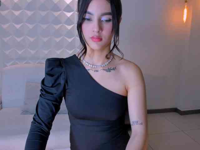 CarolineEvans webcam