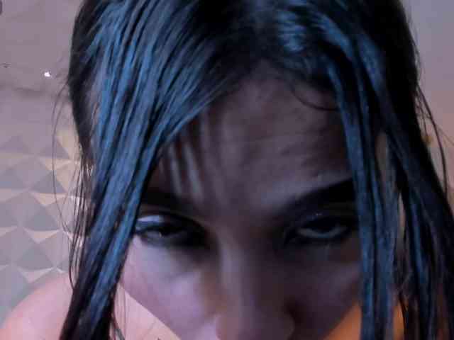 CarolineEvans webcam